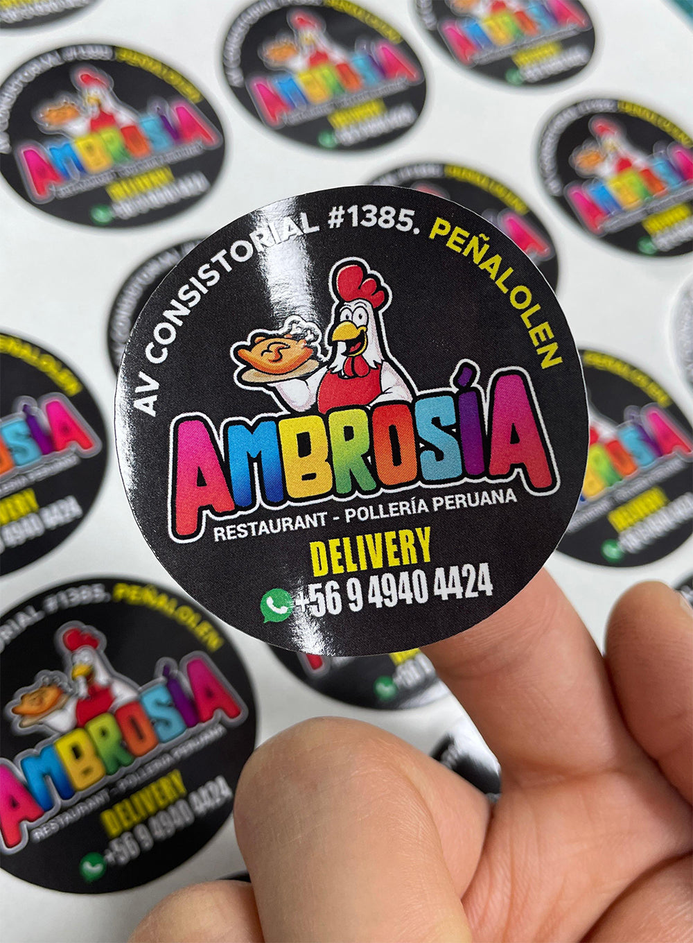 Stickers Personalizados (Pack 100und) 3,5cm a 5cm