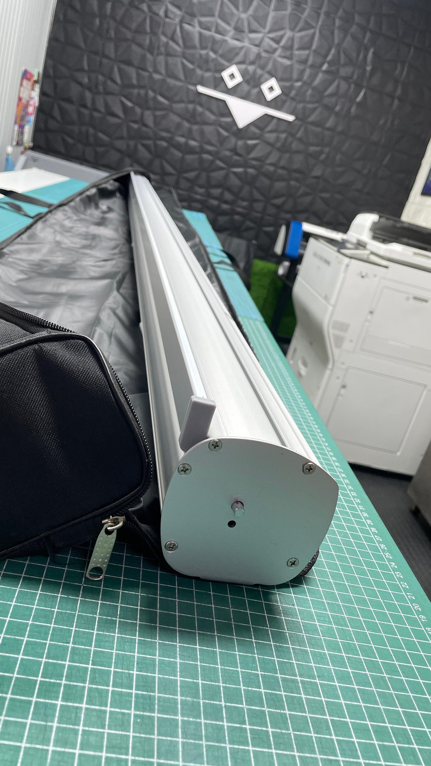 Pendón Roller tamaño 250x200cm + Bolso