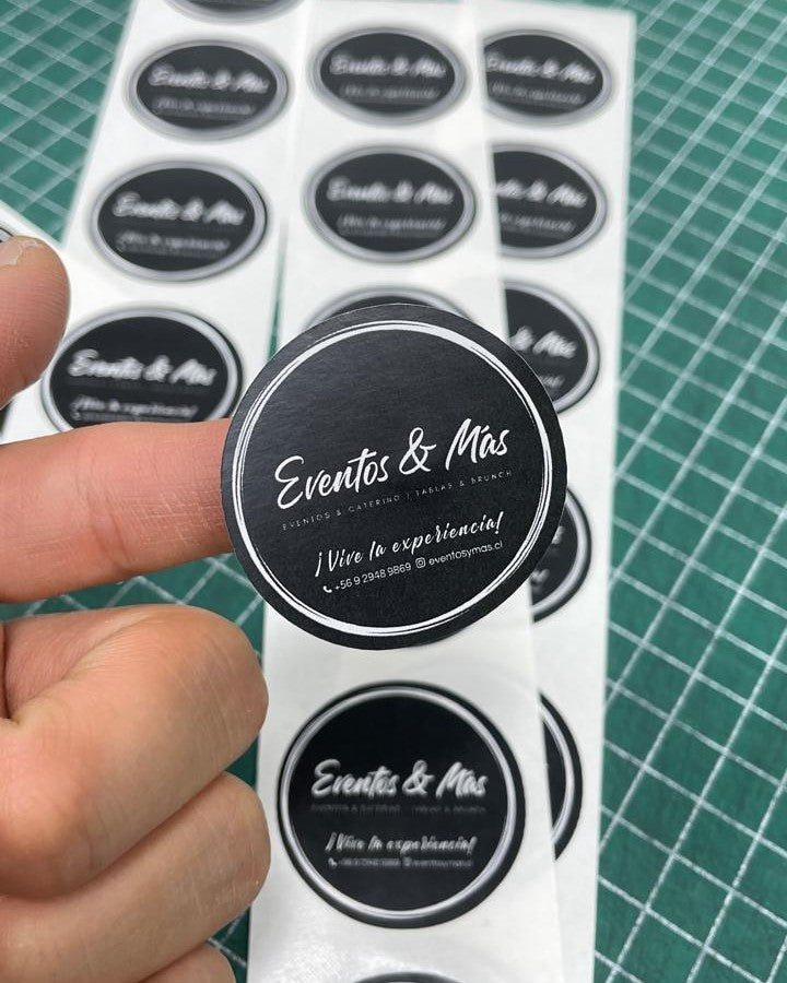 Stickers Personalizados (Pack 100und) 3,5cm a 5cm