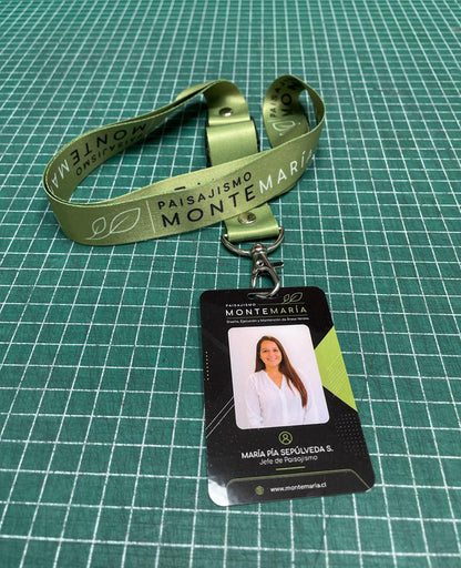 Credenciales Corporativos + Landyard TIPTOP Personalizado (Pack 10und)