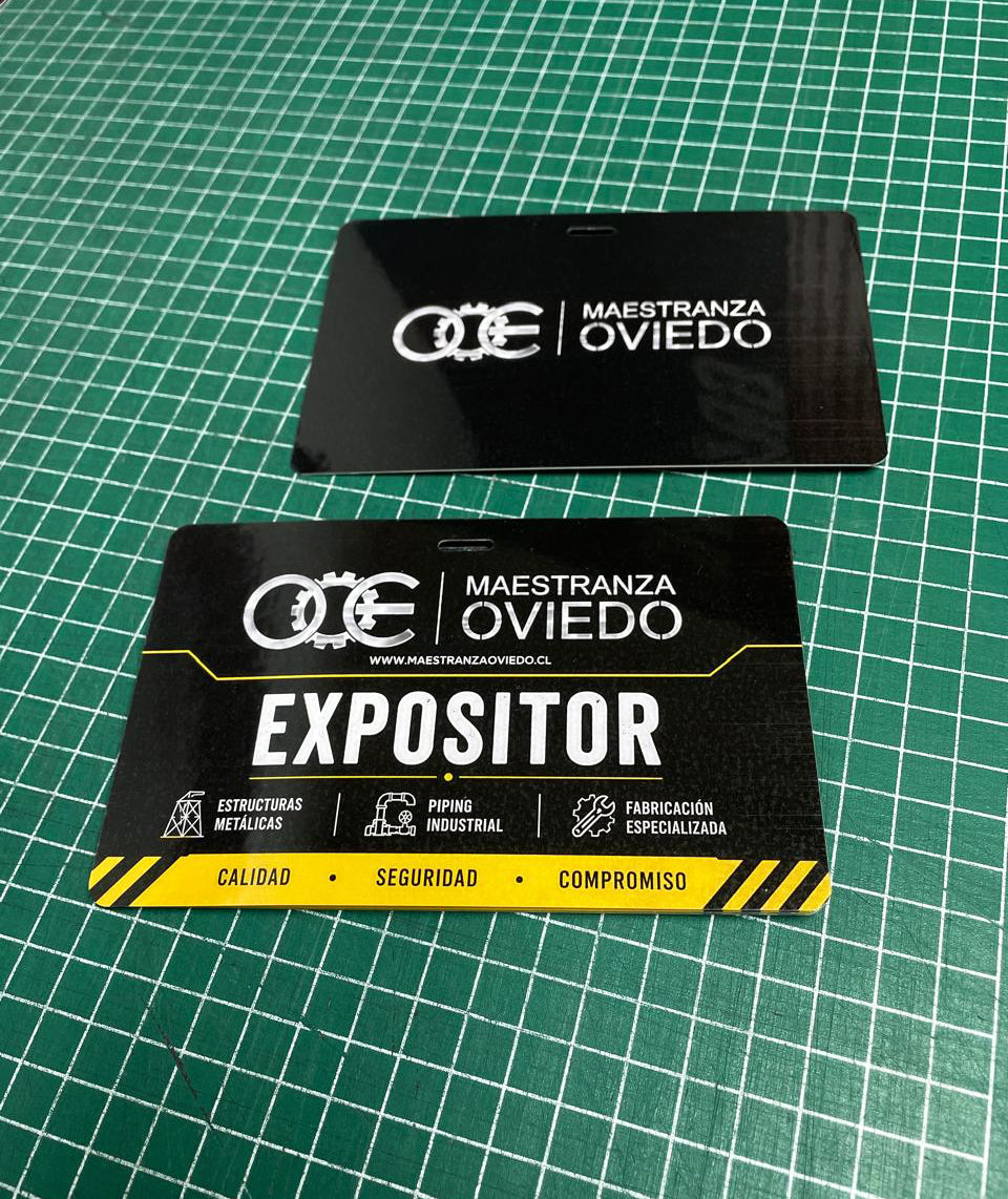 Credenciales  (9x13cm) Pack 10und